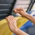 73025_HighBoard_200_dunkelgrau_People_Emotion4.2c688c95.webp
