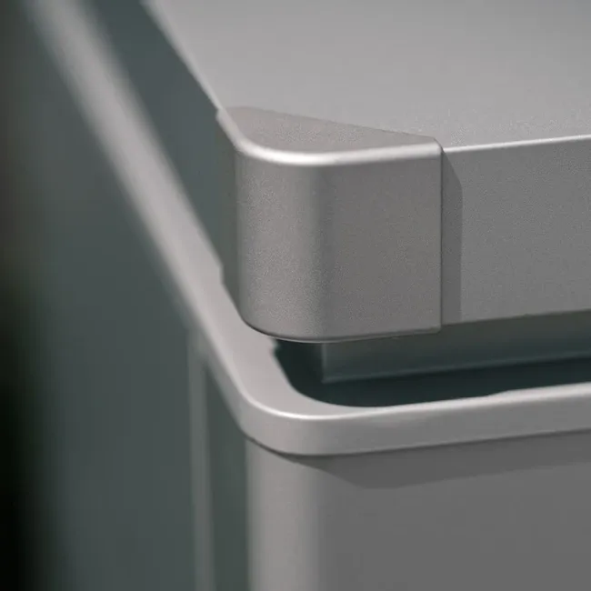 Eckenabdeckung_HighBoard_Detail_quarzgrau.44bb4f9f.webp